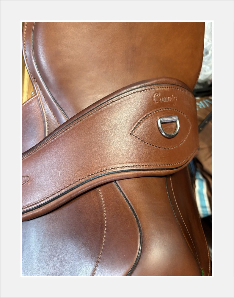County Solution Jump Saddle. 17” M.