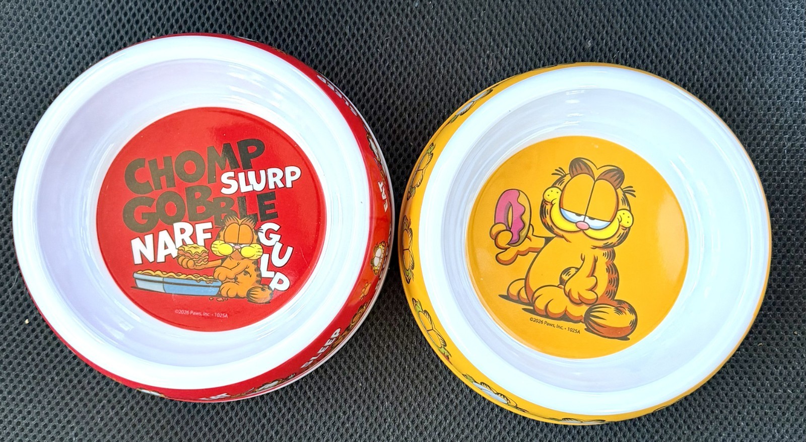 Garfield Cat Food Bowls - Set of 2 - Plastic - NEW
