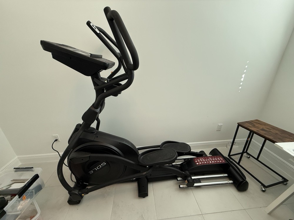 Sole E35 Elliptical Training Machine 2021 Pre-owned