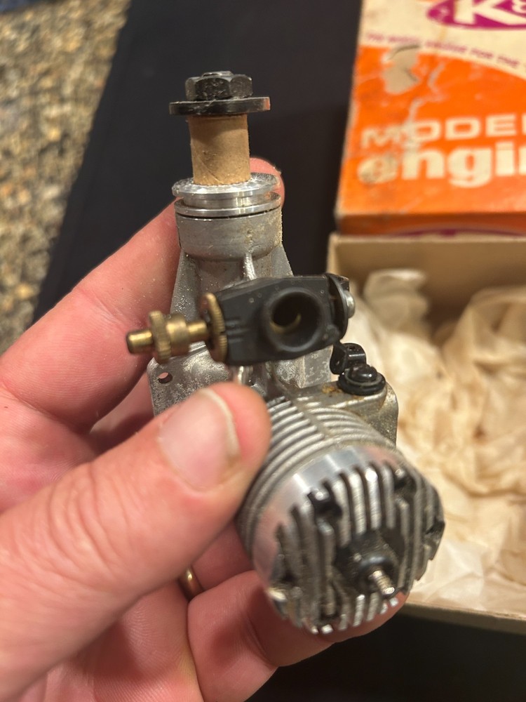 K & B Model airplane engine