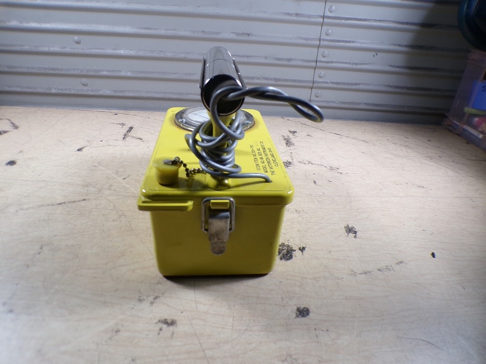 VICTOREEN CDV-700 RADIATION DETECTOR OCDM QA