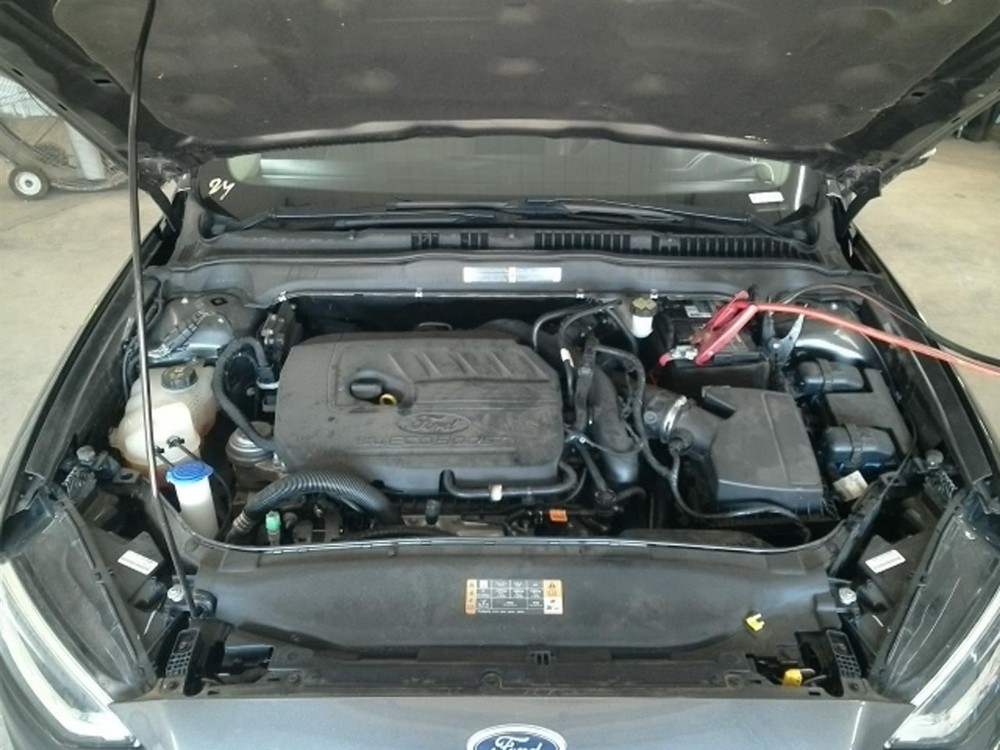 FUSION 2017 High Mounted Stop Light 104884332