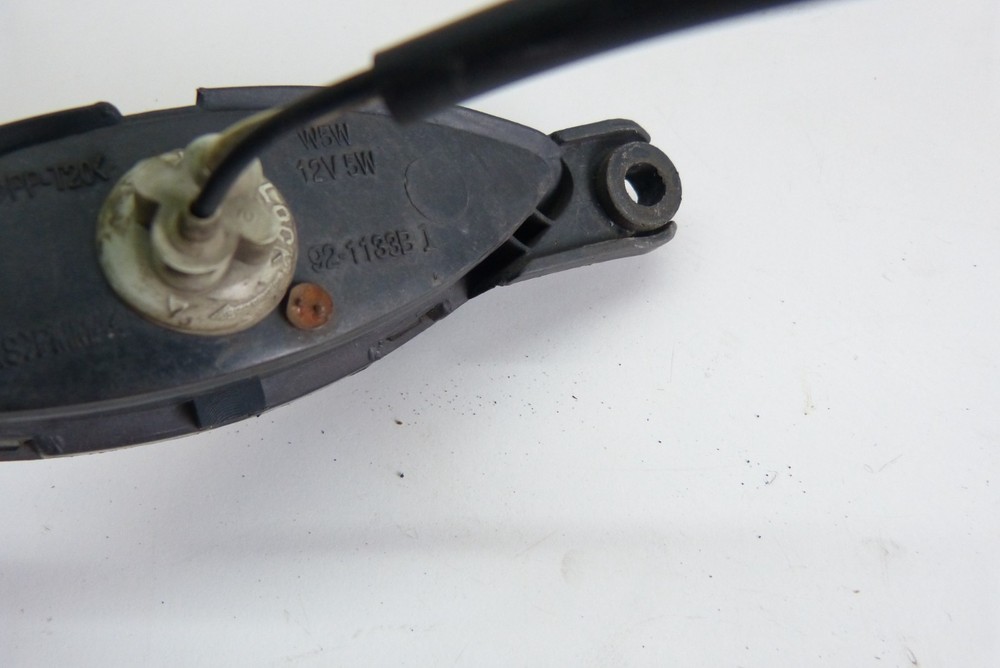 Triumph Sprint 955i 2003 Front side light