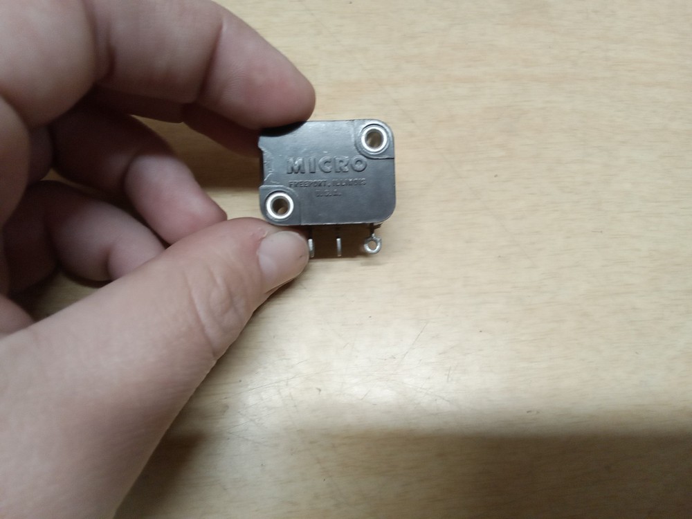 Micro V4-14 5A 250VAC Miniature Switch