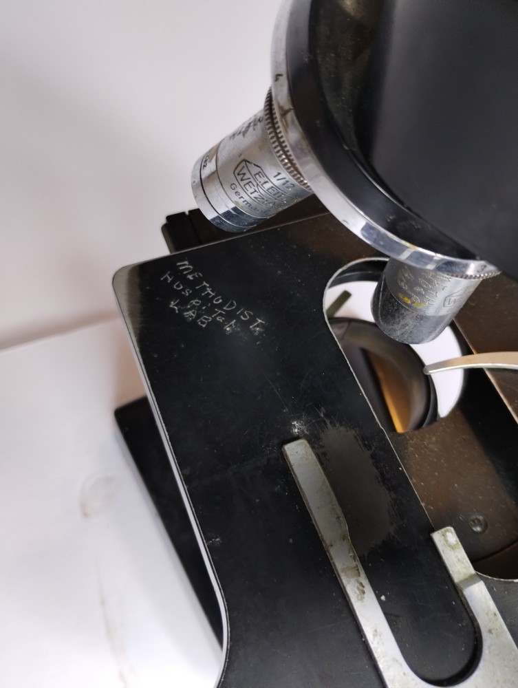 Antique ERNST LEITZ WETZLAR Stereo Look Microscope With Box