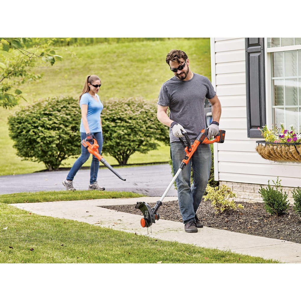 BLACK+DECKER 40V MAX* Lithium String Trimmer/Sweeper Combo Kit - LCC340C