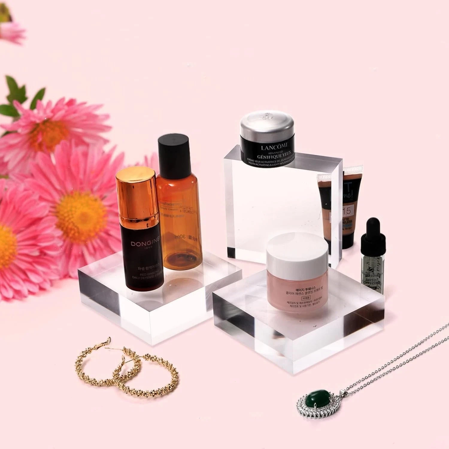 8pcs Acrylic Square Display Block, 3 x 3 x 1 Inches Clear Polished Cube Stand