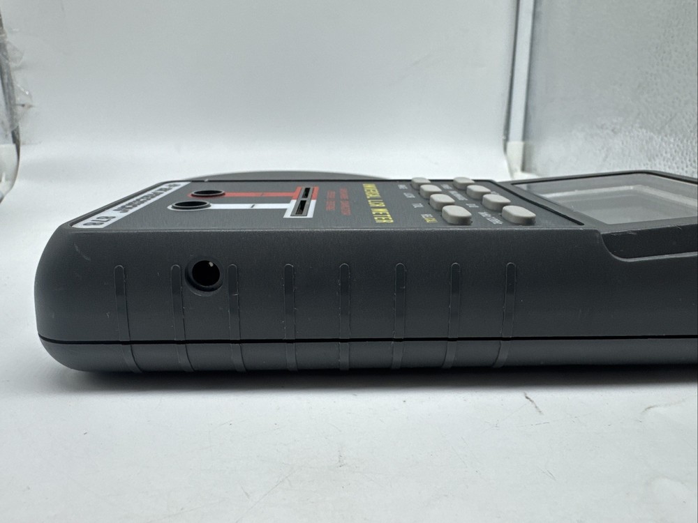 BK Precision 878 Universal LCR Meter