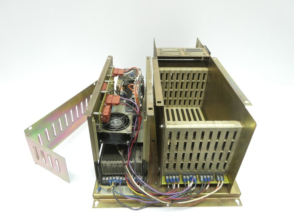 Cincinnati Milacron 3-424-1943A Control Rack Assembly Chassis Module