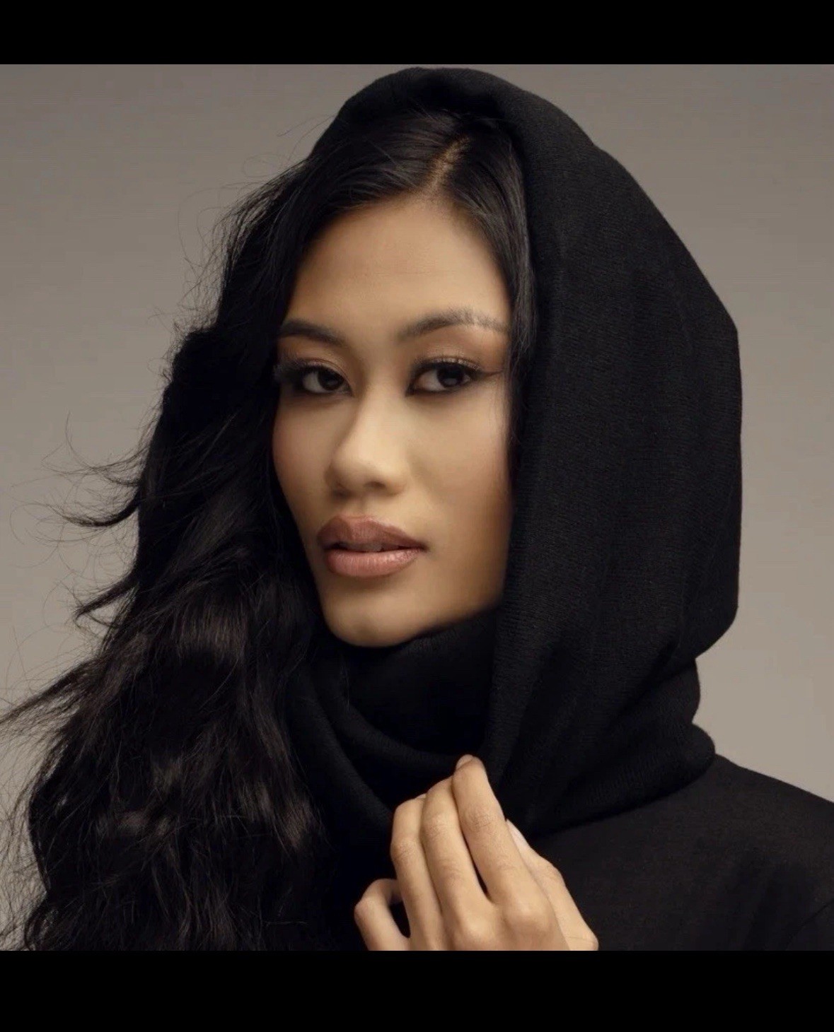 Hairbrella Satin Lined, Waterproof Infinity Rain Scarf - Black