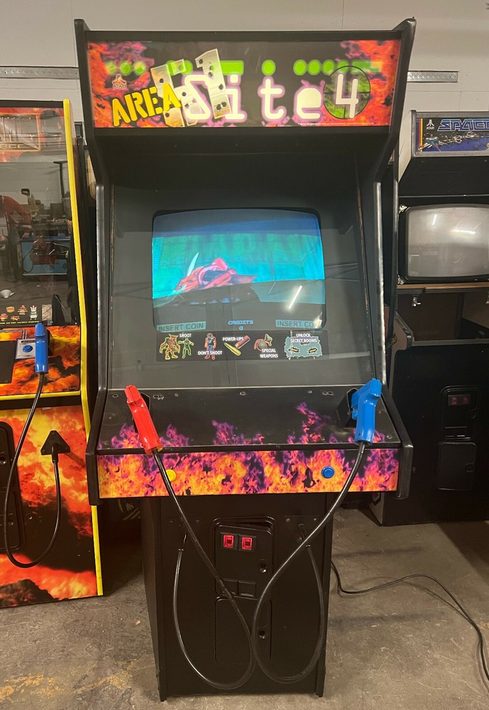 SITE 4 ARCADE MACHINE by ATARI 1998 (AREA 51)