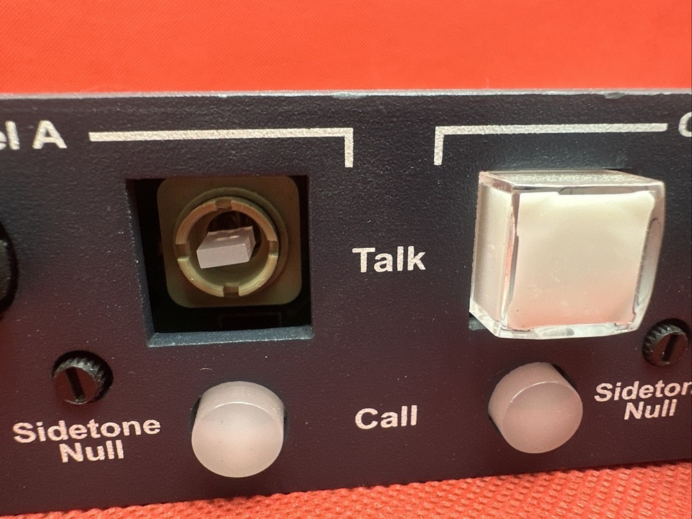Clear-Com MS-702 Two-Channel Main Station (04-10) / Missing Button ,Check Photos