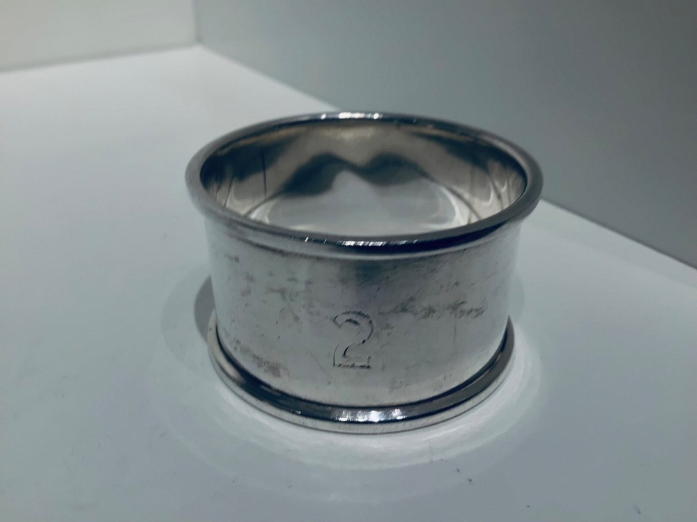 Cased Set 6 Solid Silver Napkin Rings, Birmingham 1914