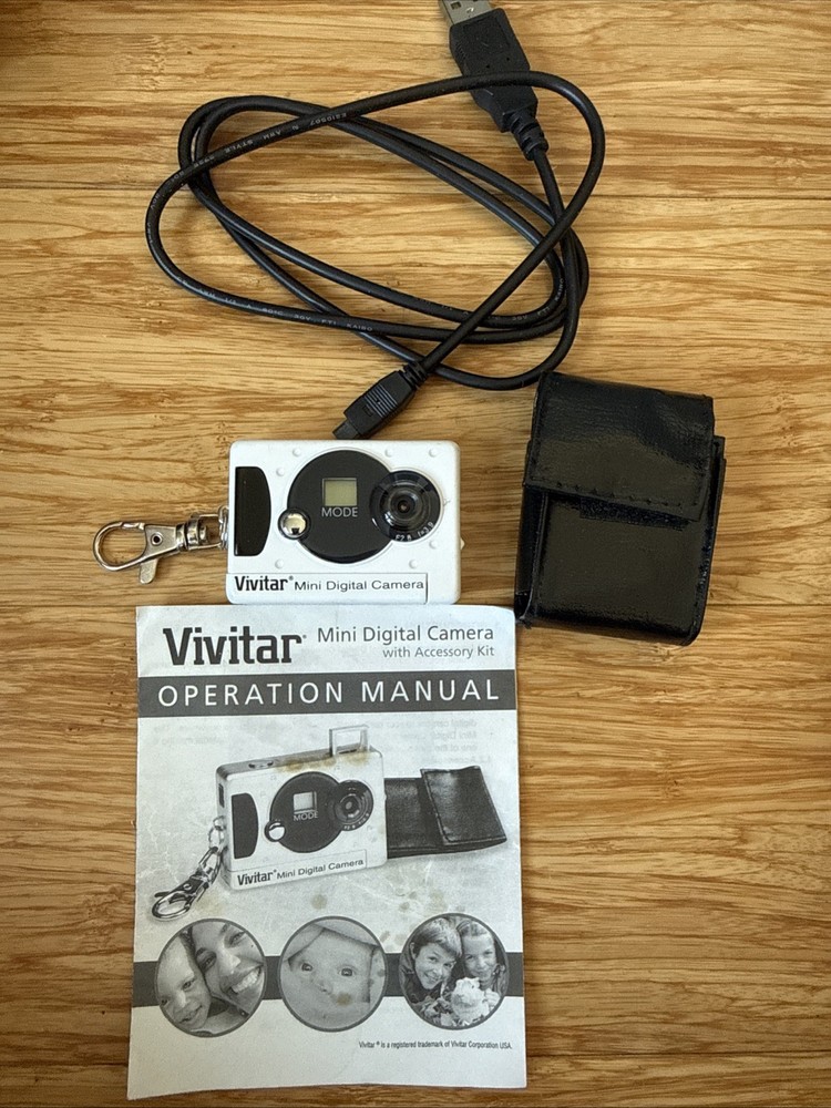 Vivitar Mini 3-in-1 Digital Keychain Camera w/case & USB Cable.