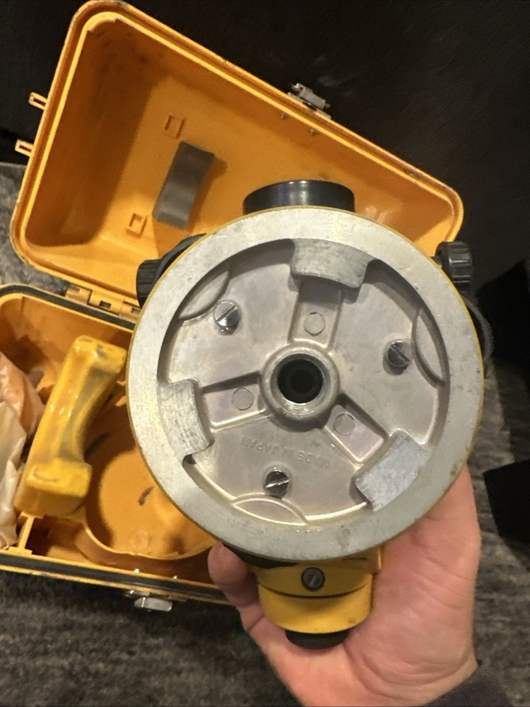 Topcon AT-F4 Automatic Optical Level w/ Transport Case