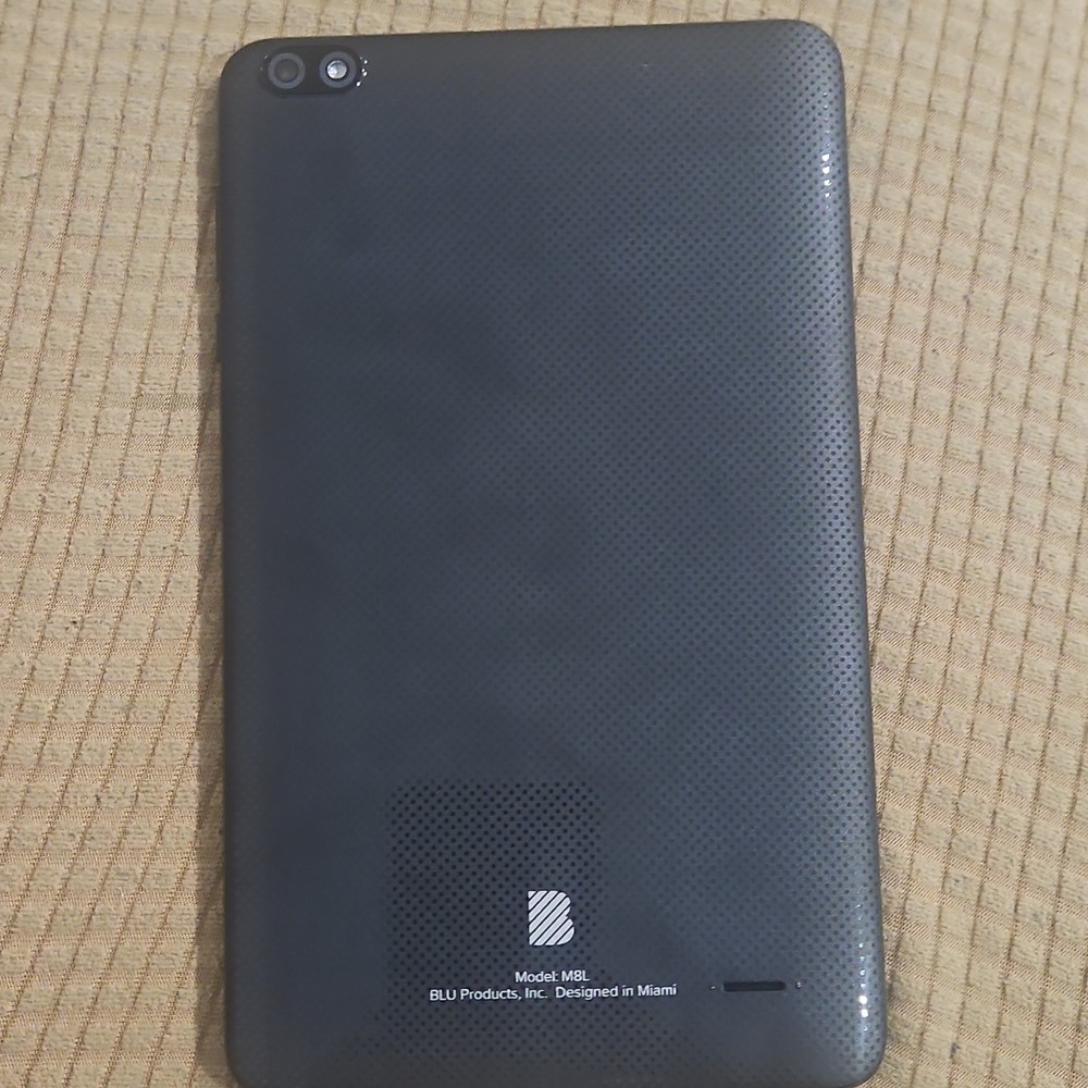 BLU M8L Tablet Black Android Touchscreen Built-In Rear Camera