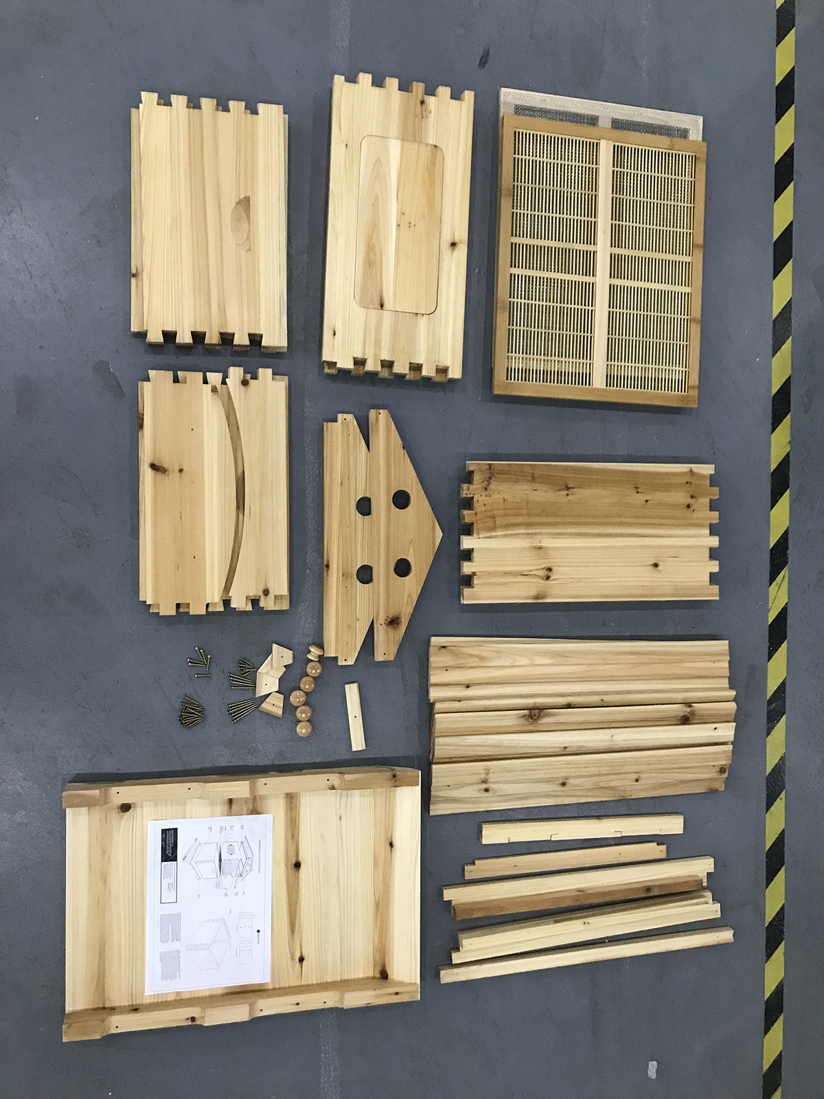 7 Upgraded Bee Frames + Auto Beehive Hive Box Beekeeping Brood Cedarwood Houses