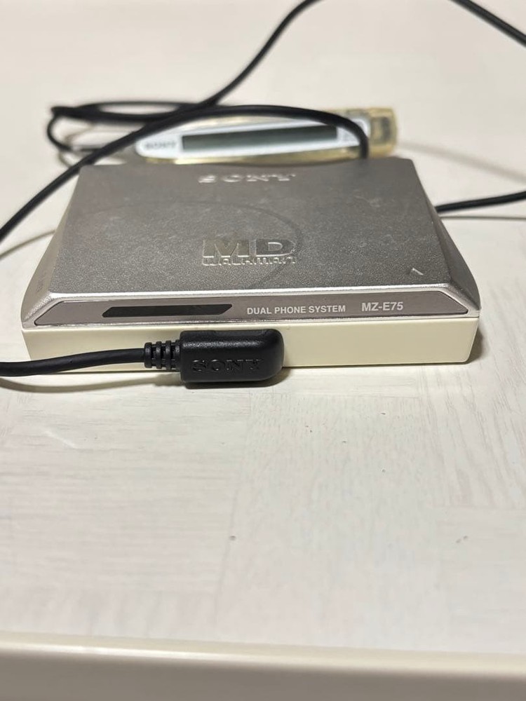 Sony MZ-E75 Minidisc Player Walkman #0001
