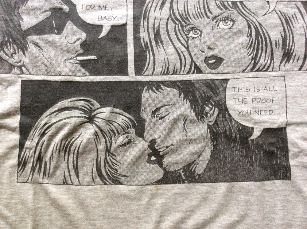 GRAY STUDIOV "ROMANCE COMIC" T-SHIRT