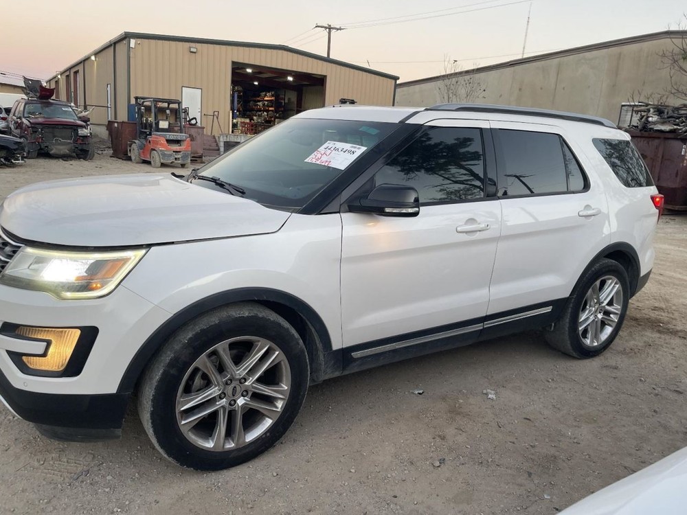 Camera/Projector Camera Rear Fits 16 EXPLORER 1014611