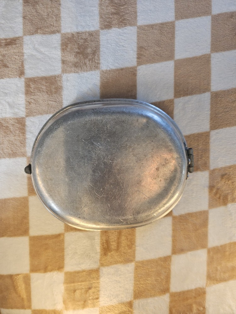 ORIGINAL WWII US ARMY INFANTRY US AGM CO. 1945 Pan And Lid With Utensils