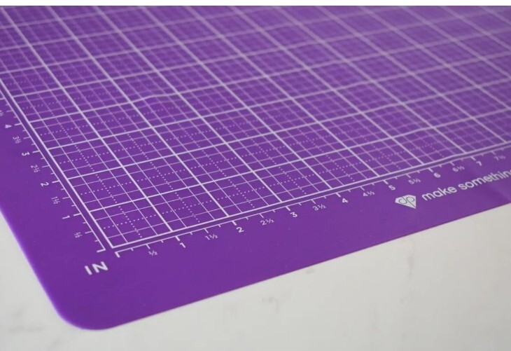 Diamond Press Stamping Mat Violet #922434