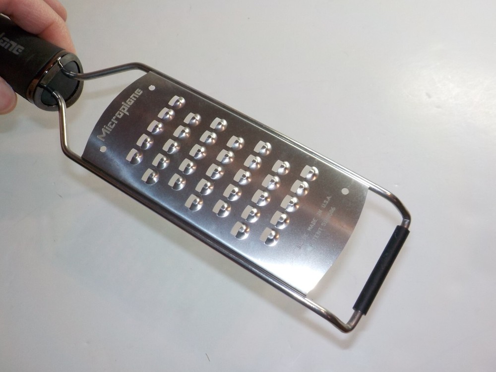 Microplane Gourmet Series Fine Cheese Grater