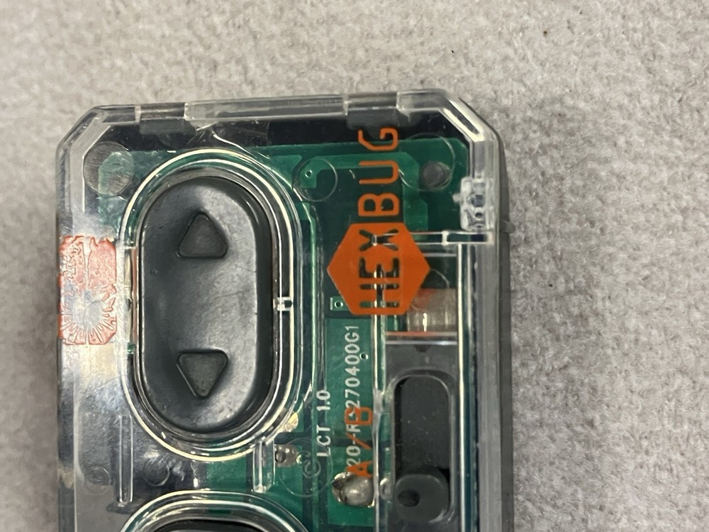 Replacement Remote controller for a HEXBUG BattleBots toy Untested.