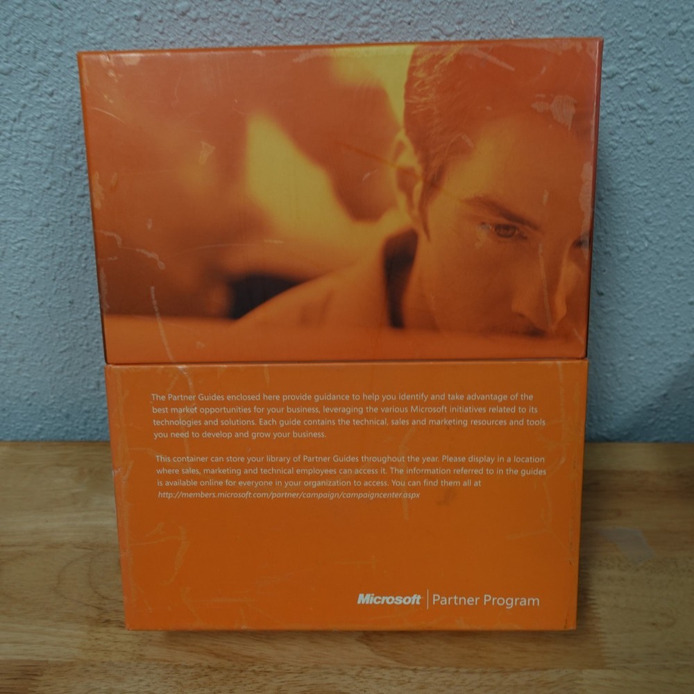 Microsoft Partner Guides 2004-2005 CS10 Program Office NT Windows Server