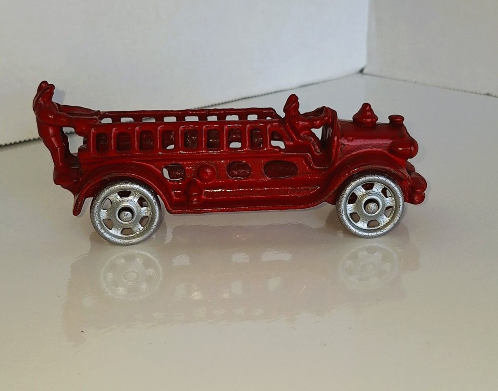 Antique Toy Cast Iron Fire Engine 1920s