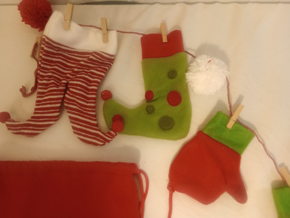 Elf's laundry Christmas decoration