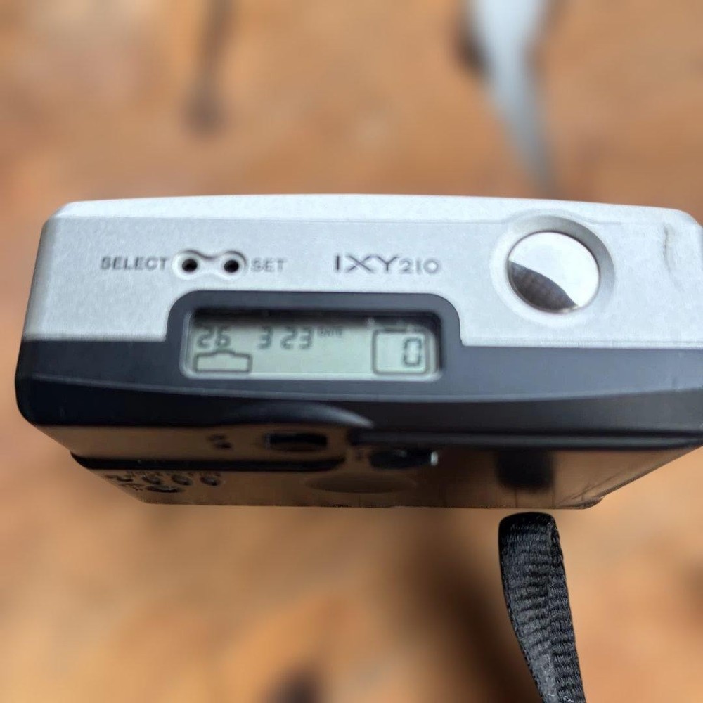 Canon Camera Ixy 210 Compact Digital