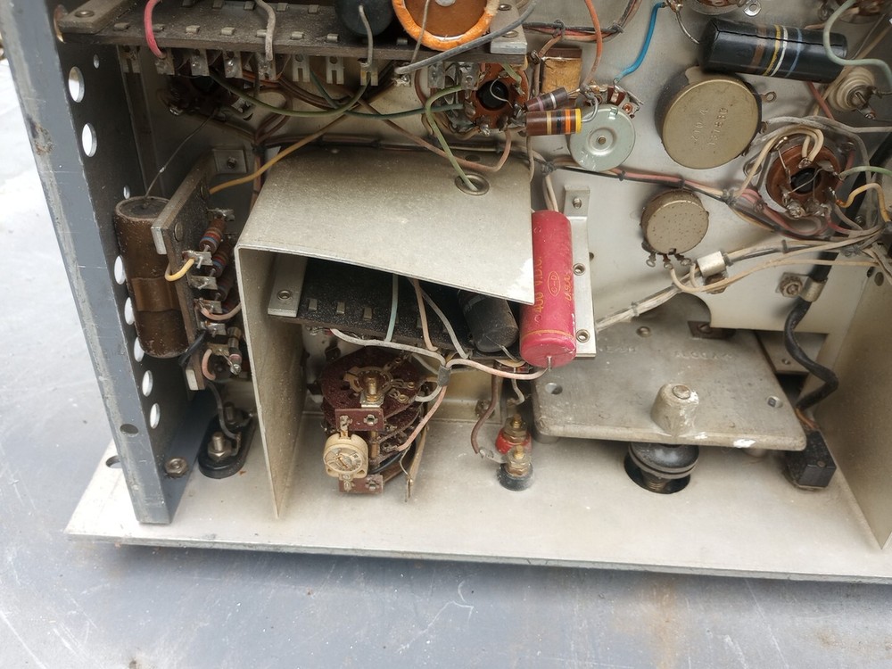 HP Model 330 B Distortion Analyzer