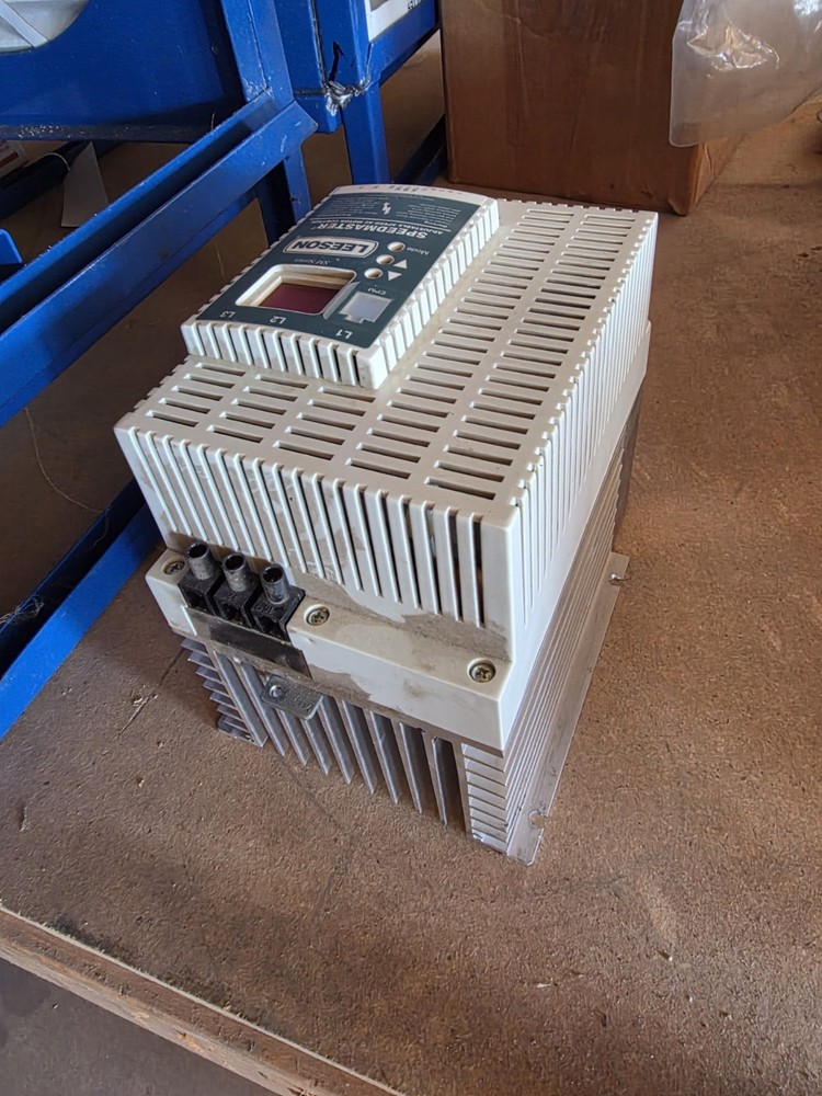 LEESON Speedmaster 174293 Adjustable Speed AC Motor Control