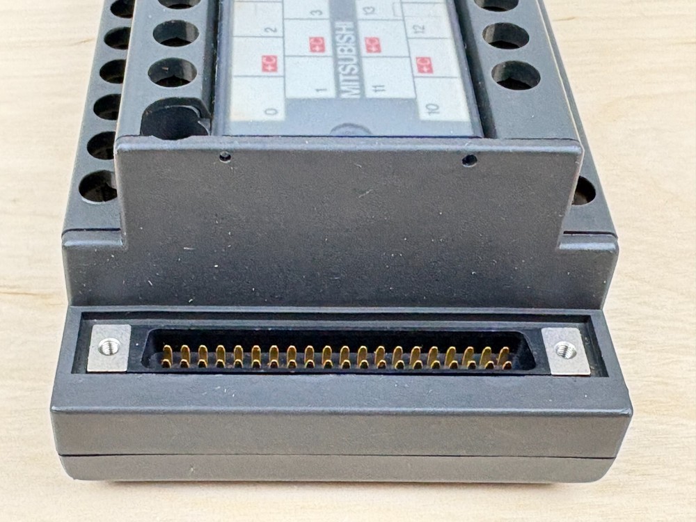 Mitsubishi A6TBX54-E Sourcing Input Module, 32 PT