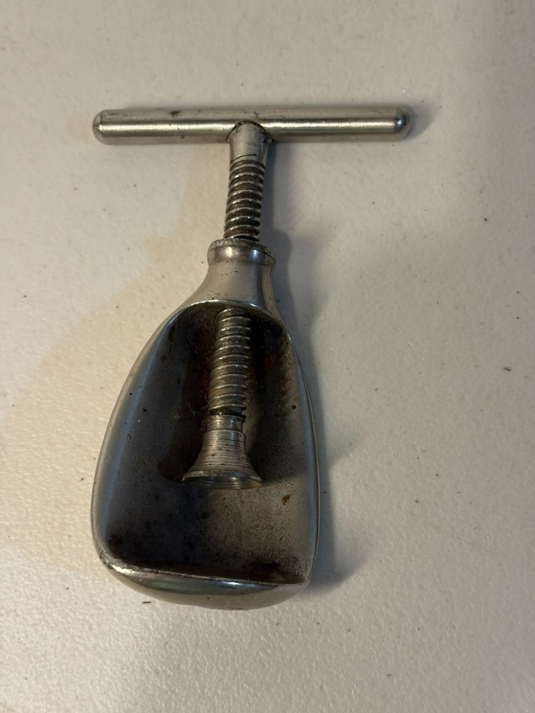 Vintage Nutcracker Table Handheld Swivel NUTCRACKER Vice T Bar Screw