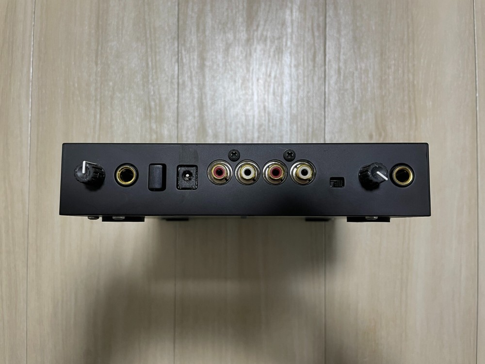 Korg Kaoss Pad Quad Dynamic Effect Processor Sampler with Original Box & Adapter