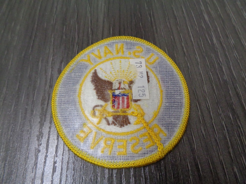 Vintage US Navy RESERVE ROUND