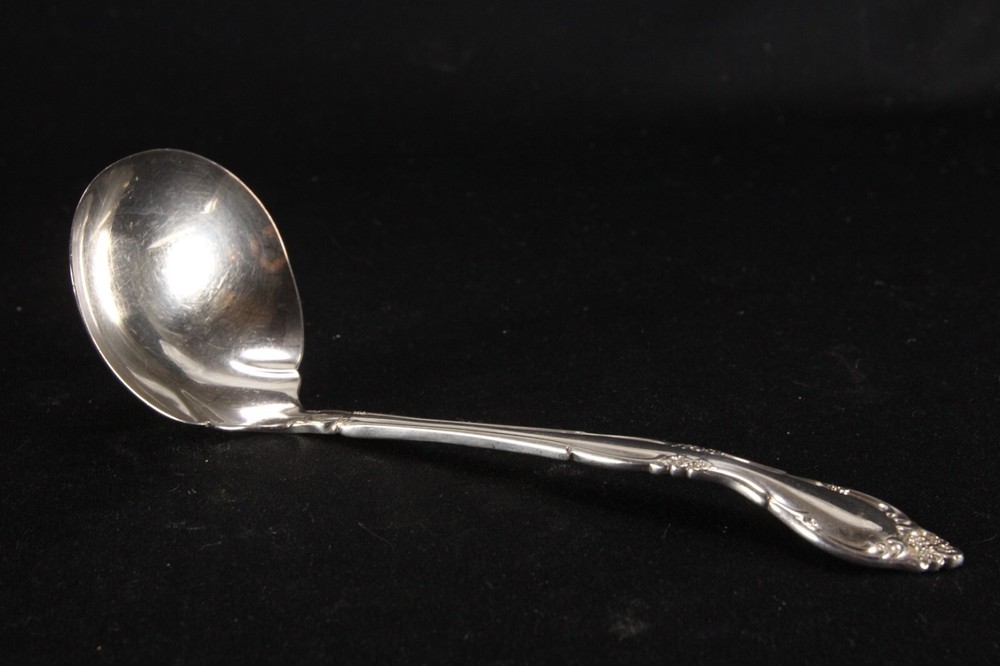 Oneida Community 'Affection' Pattern Gravy Ladle Silver Plated