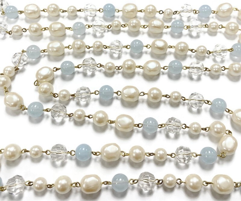 5 FEET VINTAGE JAPAN PEARL CRYSTAL ACRYLIC BABY BLUE BEADED BRASS LINK CHAIN L3
