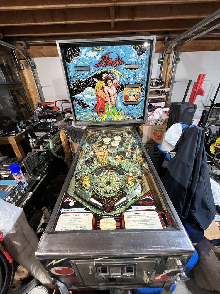 1978 Williams Flash Pinball Machine