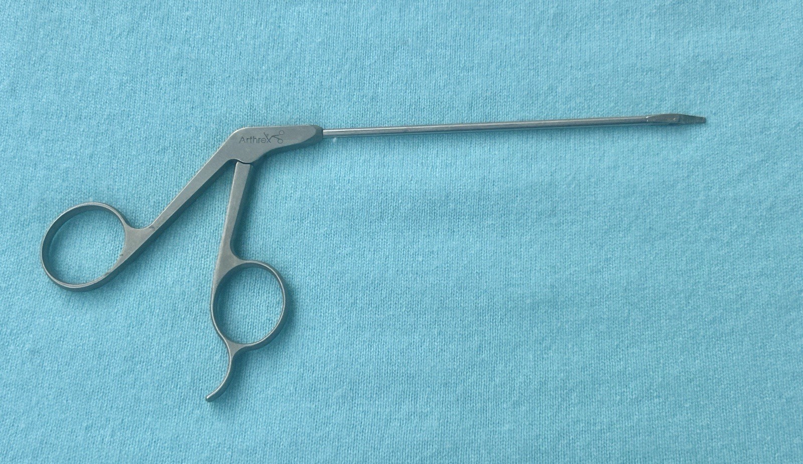 Arthrex Ar-12140 Serrated Straight Tip 3.4mm Arthroscopic Scissor