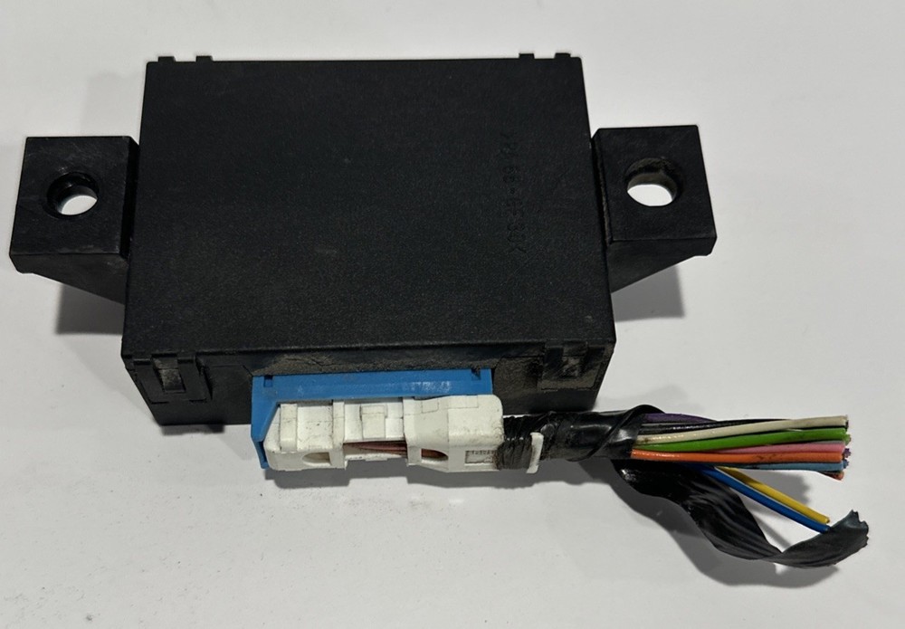 Genuine GM Control Module 15210240