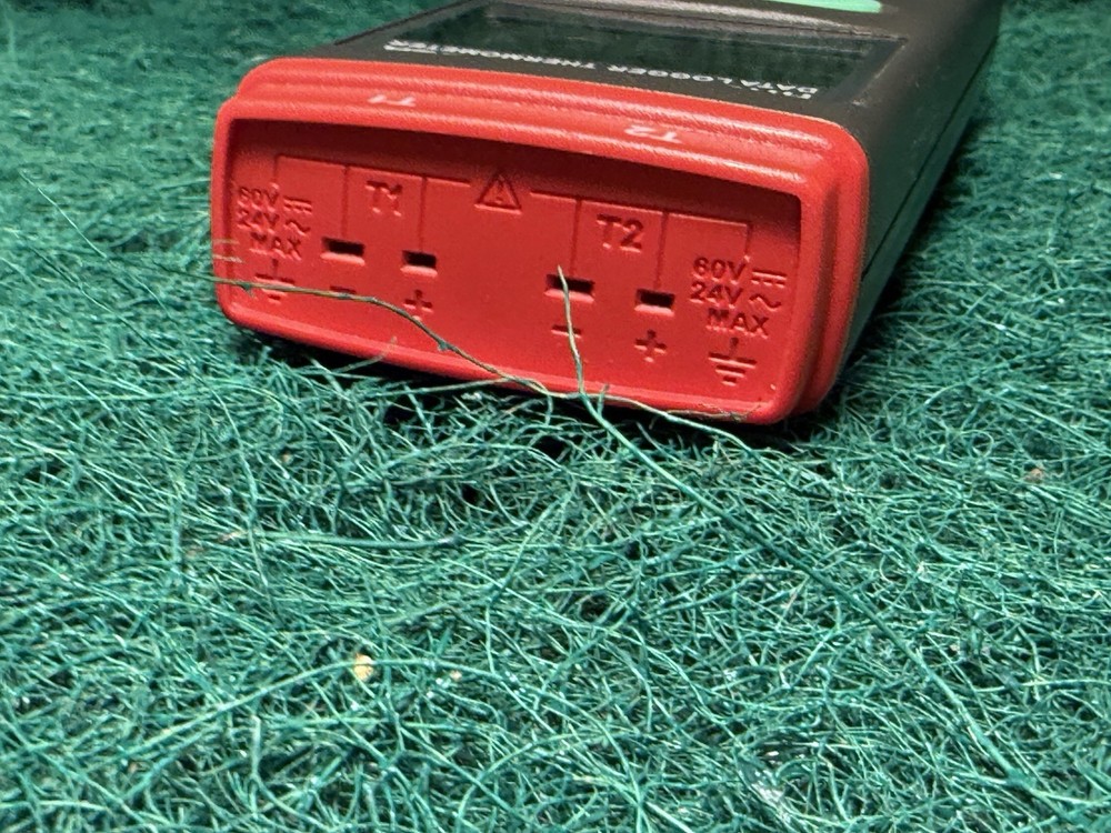 OMEGA HH306A DATA LOGGER THERMOMETER