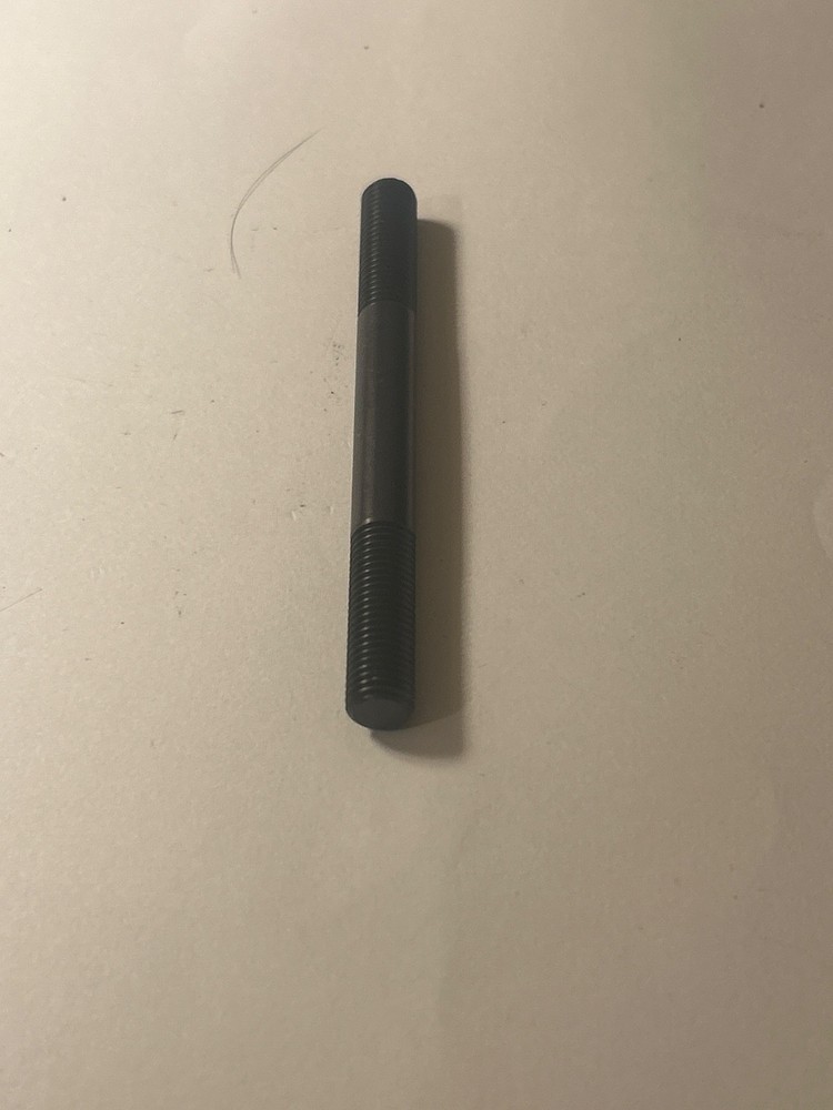 555270 Spacer Stud