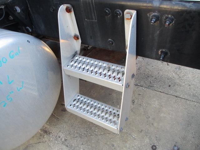Replaces 2015 PETERBILT 587 FRAME STEP ,  FL