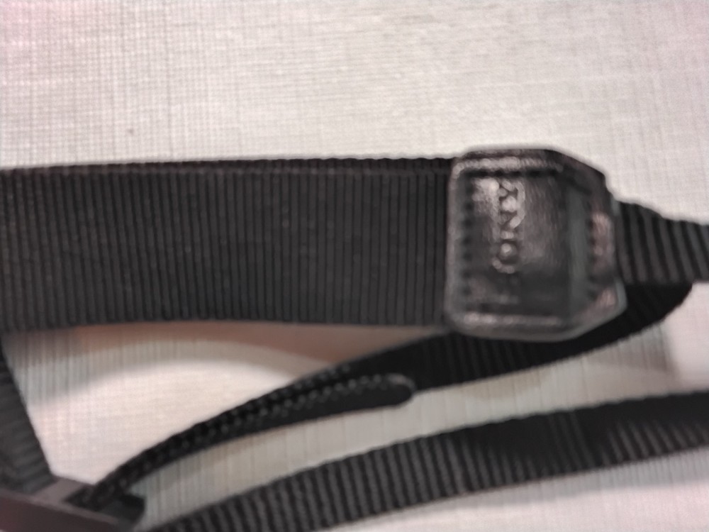 GENUINE SONY CAMERA STRAP NECK/SHOULDER STRAP . Mint