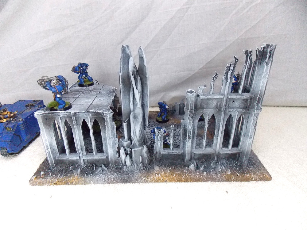 WARGAMING TERRAIN PAINTED BUILDING