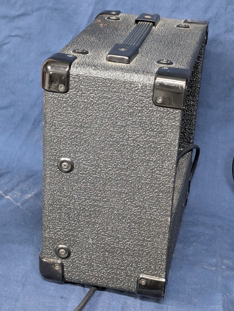 Kustom KLA10 Lead Small Practice Guitar Amplifier Solid State Works Great Clean