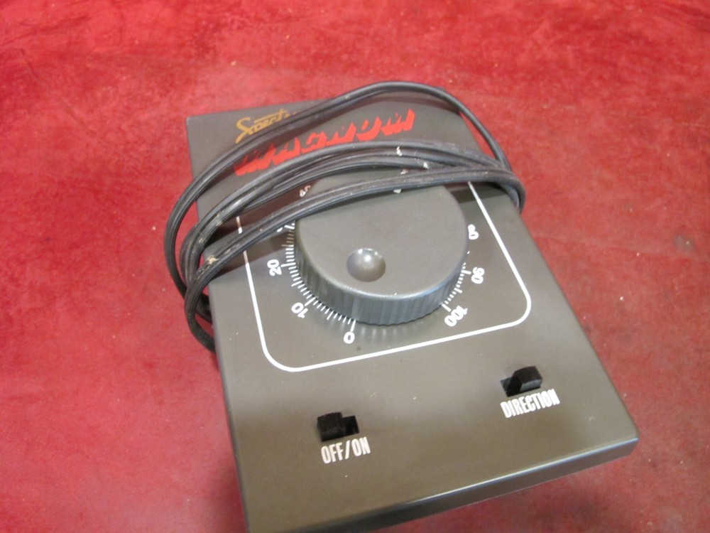 Spectrum Magnum 44-6681 Variable DC Transformer Train Controller